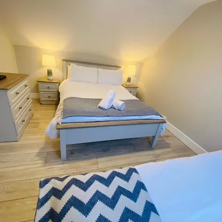 Beside The Sea & Minutes From Cliffs-clahane Shore