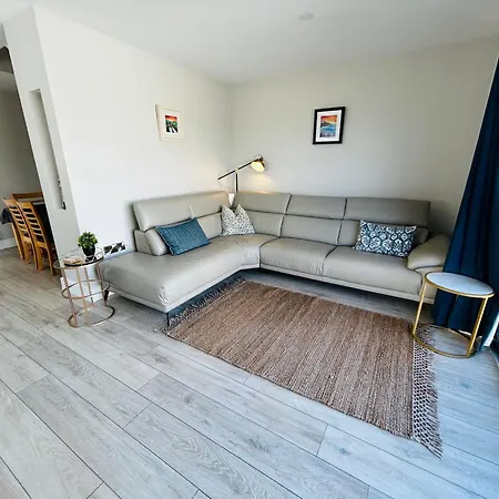 Beside The Sea & Minutes From Cliffs-clahane Shore بيت للعطل