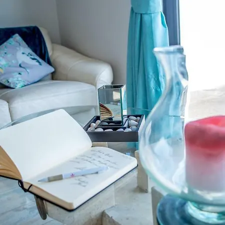 بيت للعطل Beside The Sea & Minutes From Cliffs-clahane Shore *