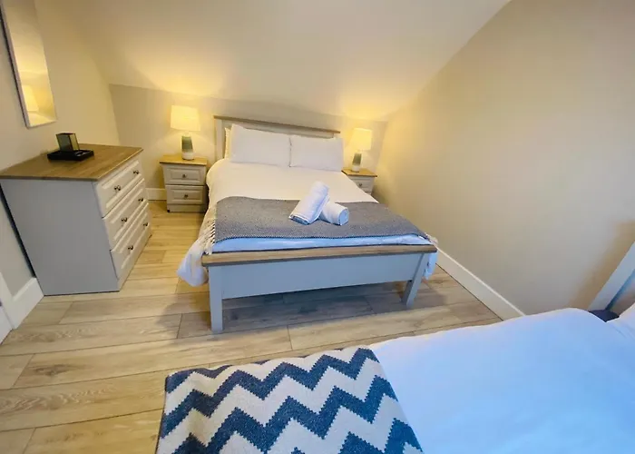 Beside The Sea & Minutes From Cliffs-clahane Shore