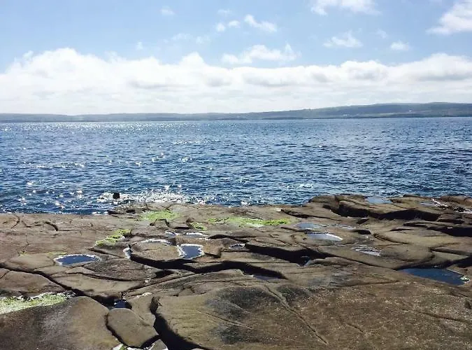 Beside The Sea & Minutes From Cliffs-clahane Shore Semesterbostad *